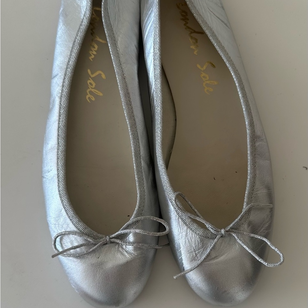 London Sole Comfortable Chic Versatile Silver Col… - image 2